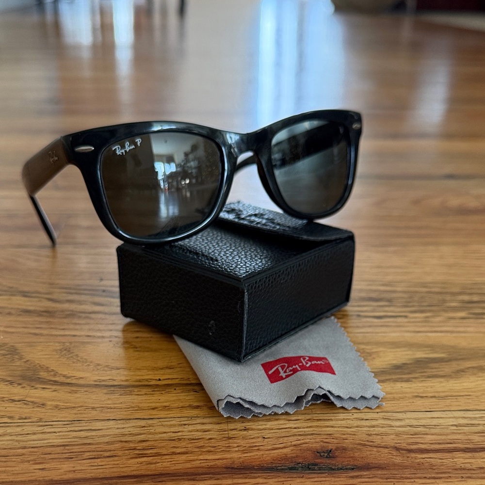 Ray-Ban Folding Wayfarer Sunglasses